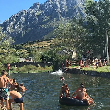 Feriehus Casa De Montana Alto Curueno